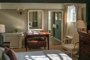 Tabla de planchar con plancha y camas plegables/adicionales 