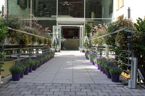 Overnatningsstedets indgangsparti