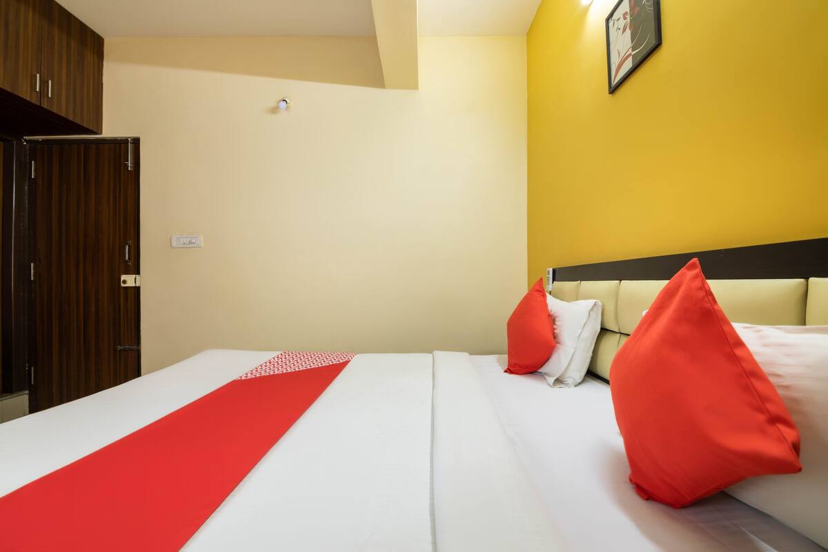 Double or Twin Room | WiFi (free)