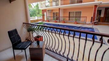 Double or Twin Room | Balcony