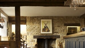 Bar (on property) - The Trout at Tadpole Bridge (Faringdon)