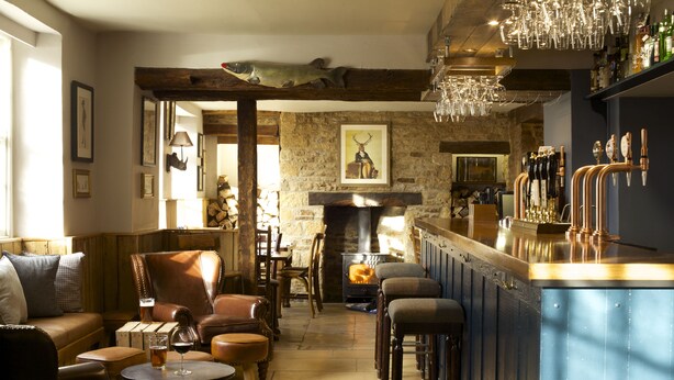 Interior entrance - The Trout at Tadpole Bridge (Faringdon)