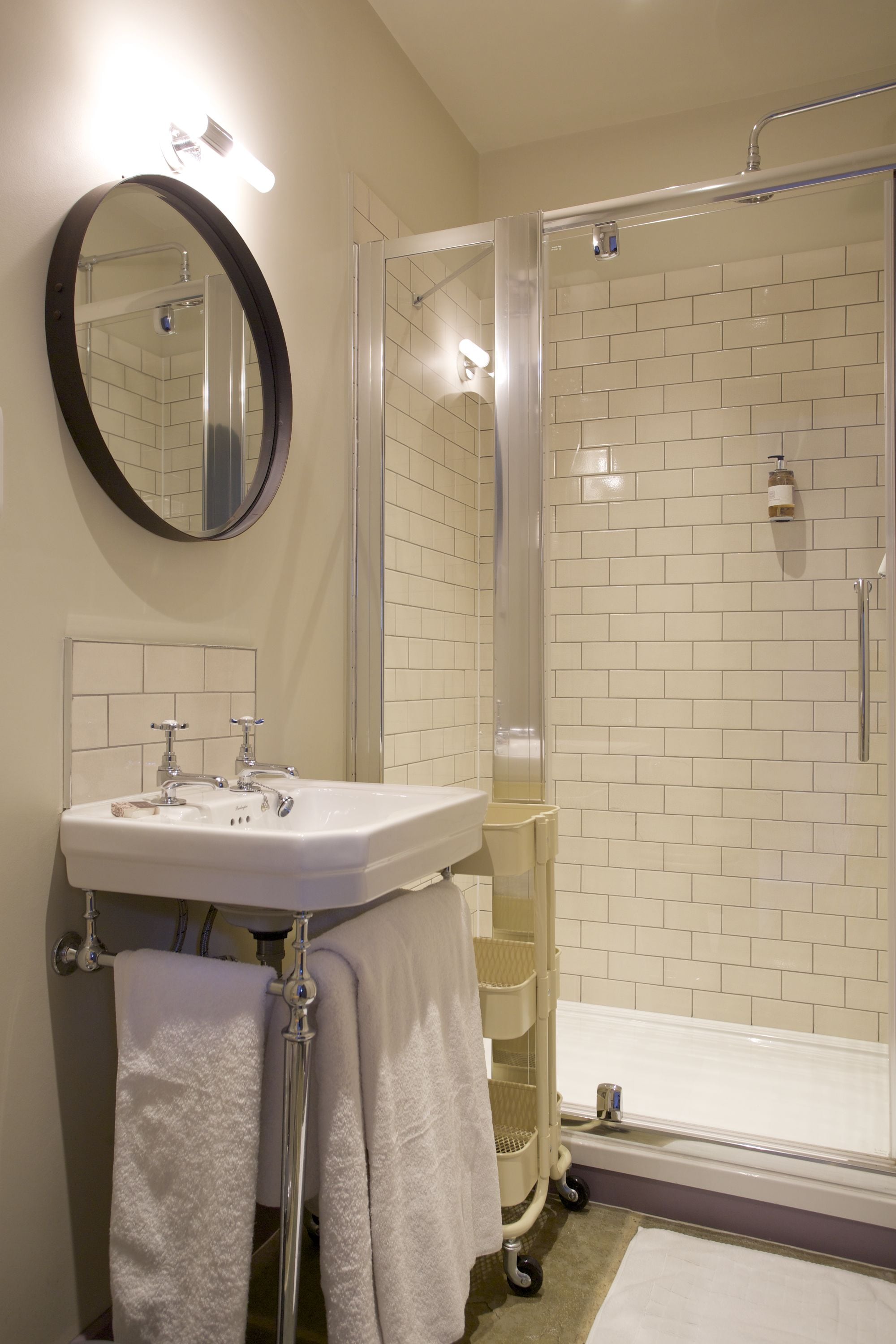 standard double room | bathroom | designer toiletries, hair dryer, bathrobes, towels