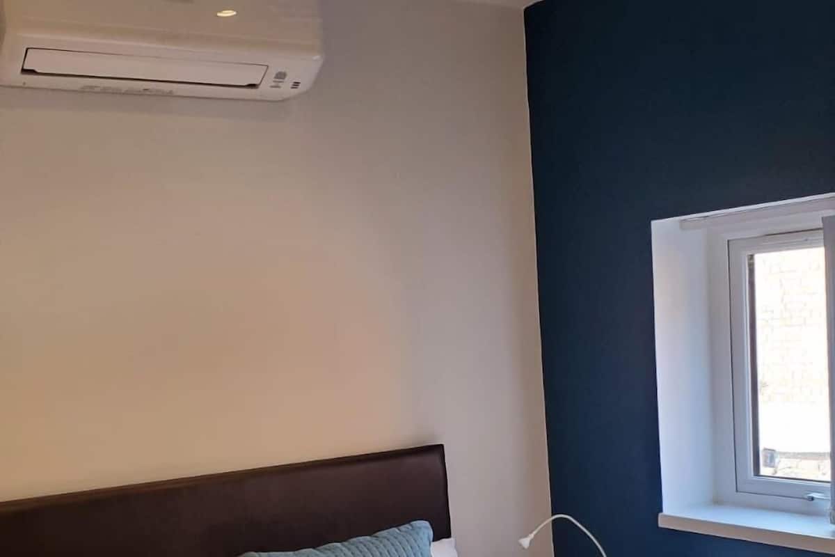 더블룸 | 고급 침구, 미니바, 책상, 노트북 작업 공간