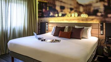 Superior Room with Super King Bed | Pillow-top beds, minibar, in-room safe, desk