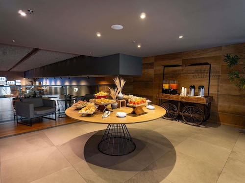 諾富特庫里奇巴巴特爾酒店