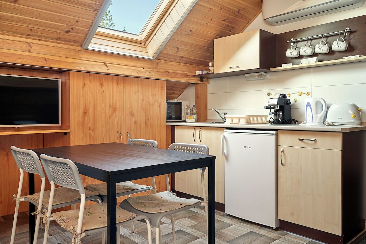 Familie loft, 1 slaapkamer | Een bureau, gratis wifi, beddengoed
