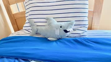 尊荣公寓式客房, 2 间卧室, 部分海洋景观 | 2 多间卧室、高档床上用品、特色装修、特色家居