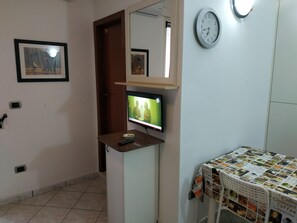Studio, Kitchenette, City View | Living area - Residence Massilor (Gallipoli)
