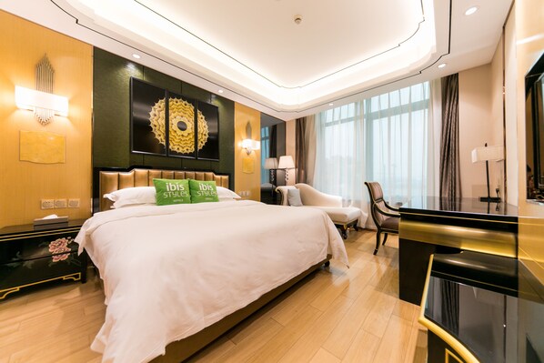 Superior Double Room | 1 bedroom, premium bedding, desk, soundproofing - Ibis Styles Shanghai Hongqiao Airport (Shanghai)