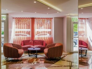 Bar (on property) - Hôtel Mercure Paris Pont de Levallois Neuilly (Levallois-Perret)