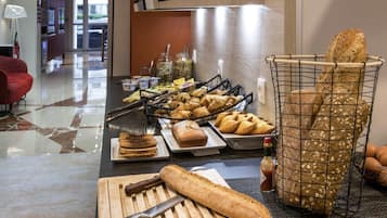 Daily buffet breakfast (EUR 17.00 per person)