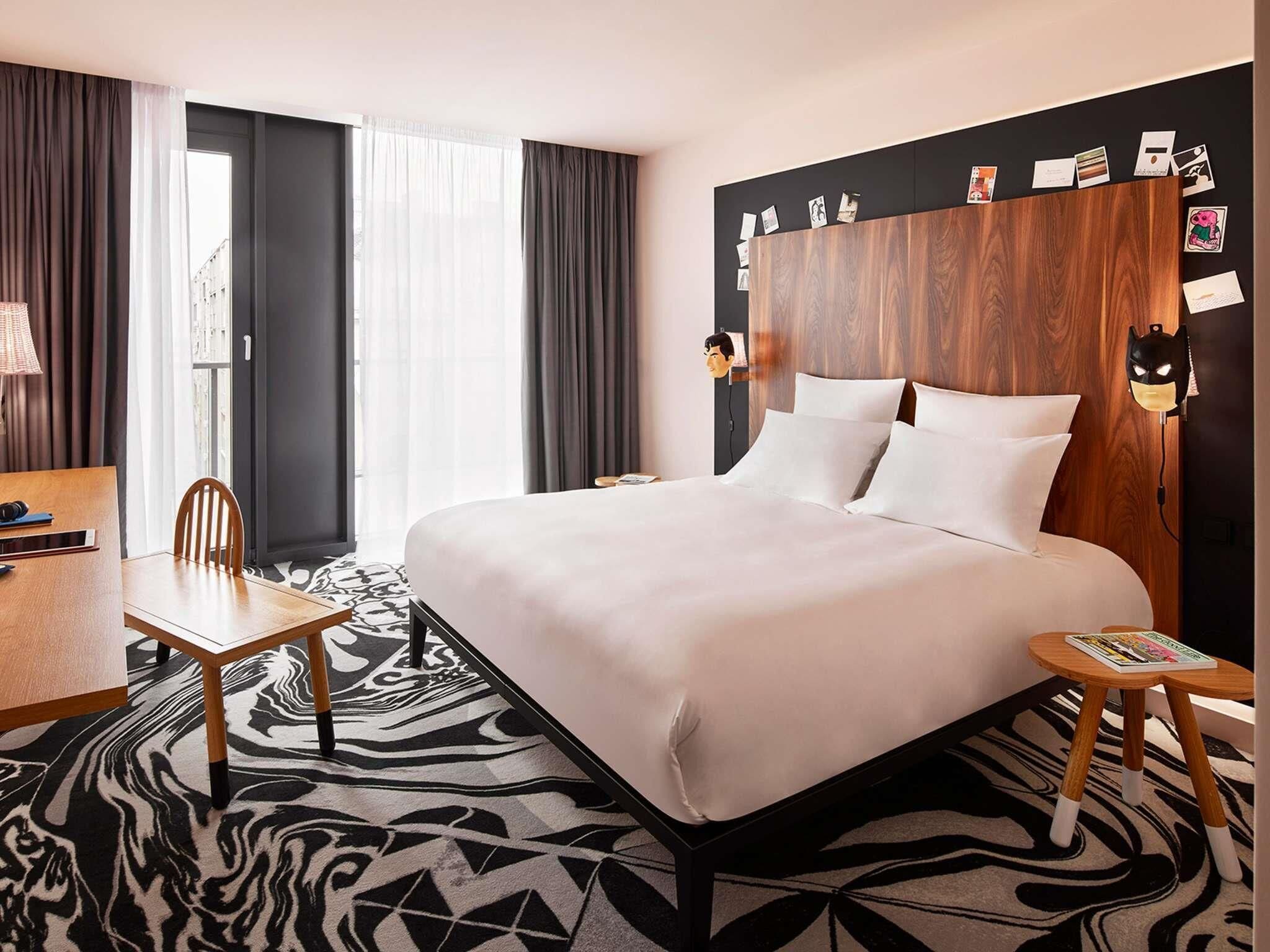 Room, 1 King Bed, Terrace (Large Mama) | Egyptian cotton sheets, premium bedding, pillow-top beds, in-room safe