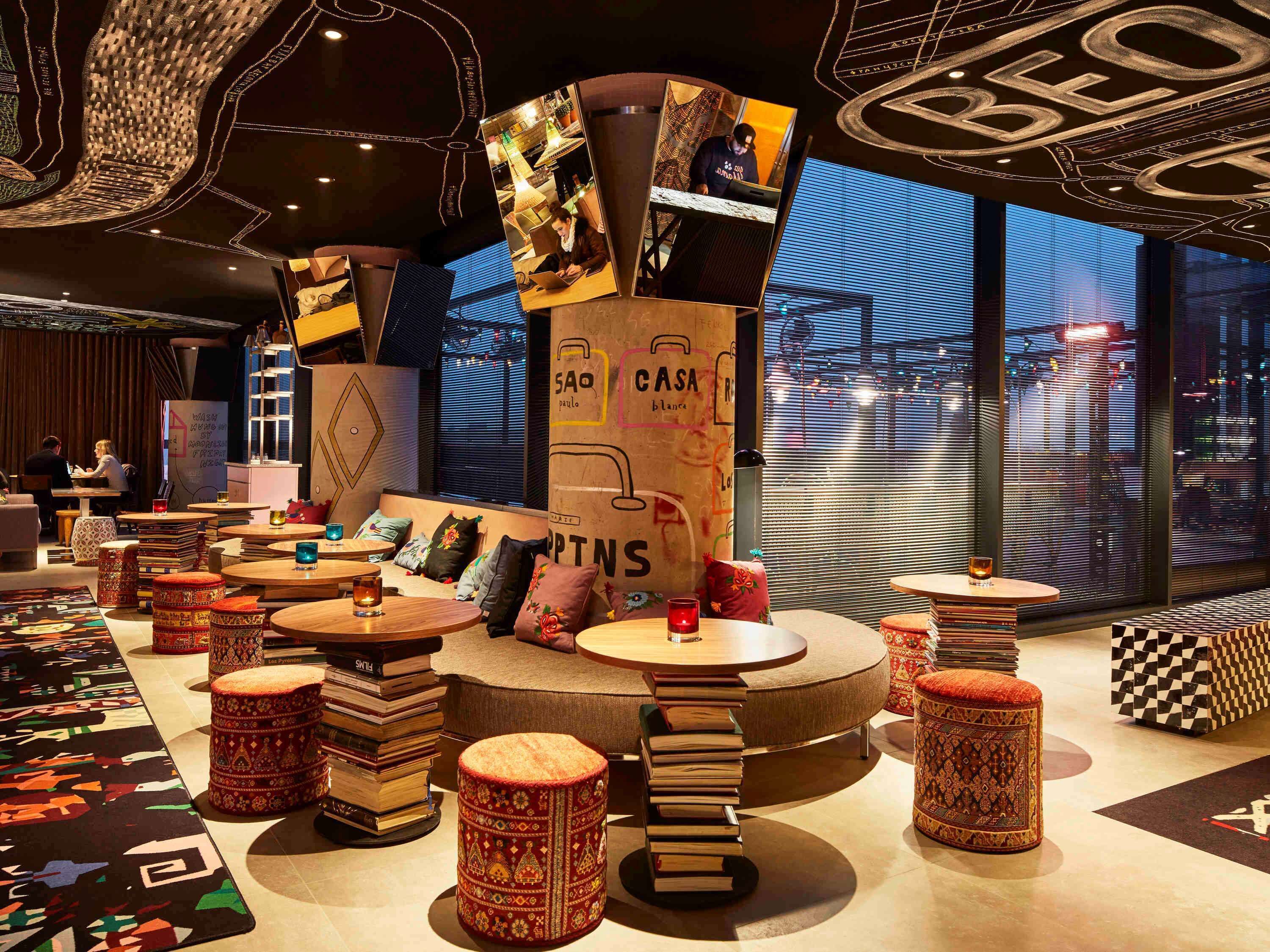 breakfast, lunch, dinner served; international cuisine