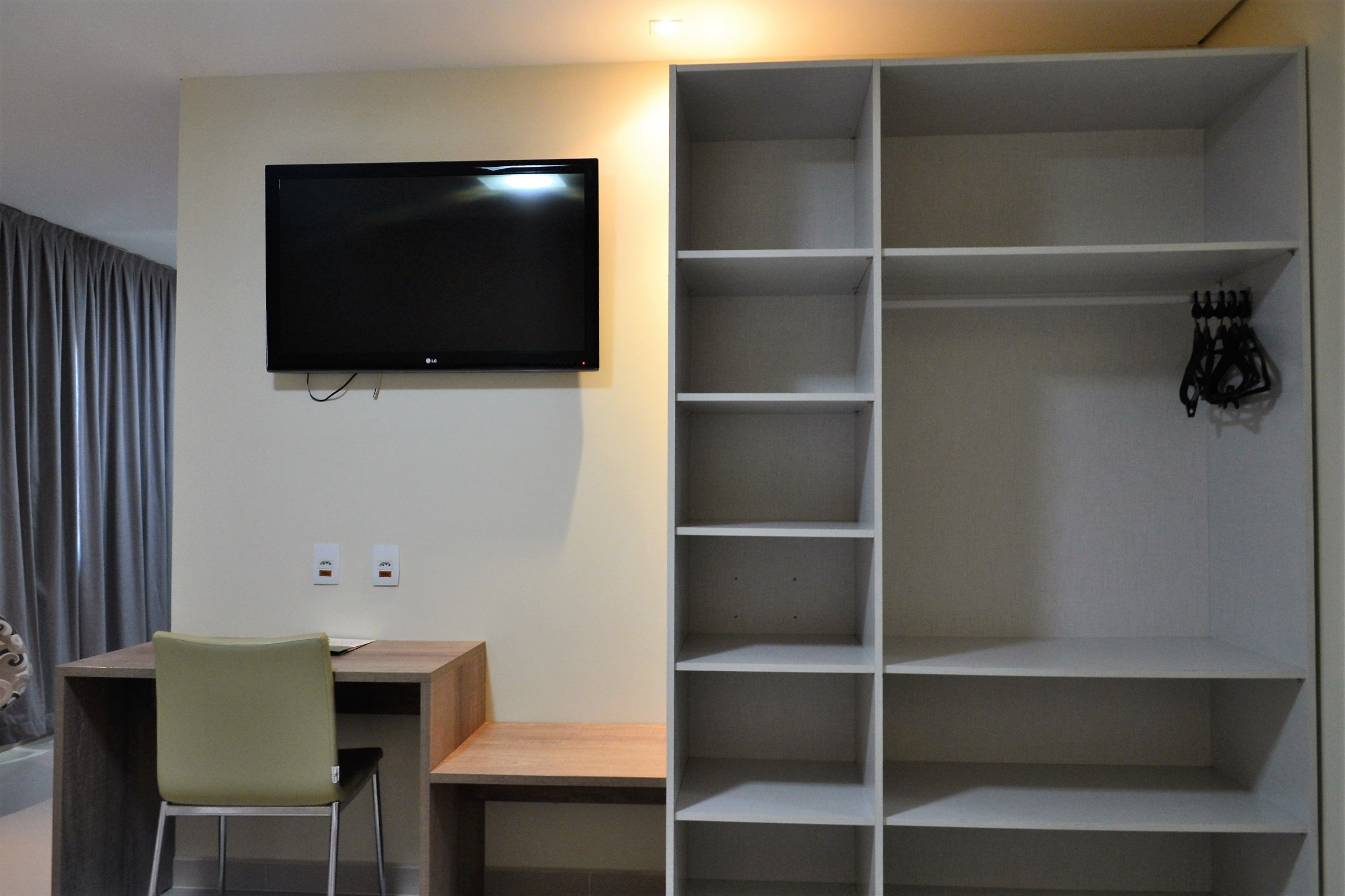 standard triple room, 3 single beds | room amenity