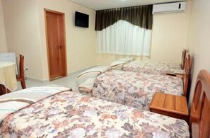 豪華客房 | 迷你吧、熨斗/熨衫板、免費嬰兒床、免費 Wi-Fi