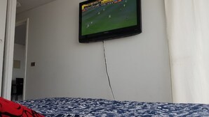 Apartment, 3 Bedrooms | Room amenity