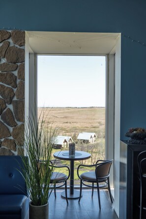 Breakfast, lunch and dinner served  - Efri-Vík Bungalows (Kirkjubaejarklaustur)