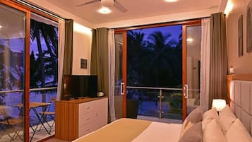 1 chambre, minibar, coffres-forts dans les chambres, bureau