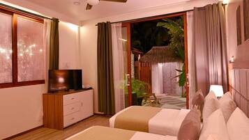 1 bedroom, minibar, in-room safe, desk