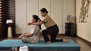 Couples treatment room(s), body treatments, aromatherapy