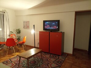 Standard Apartment, 3 Bedrooms | Living area