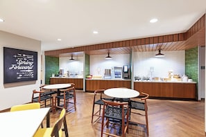 Free daily buffet breakfast - Fairfield Inn & Suites by Marriott Liberal (Liberal)