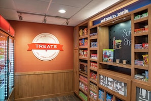 Snack bar