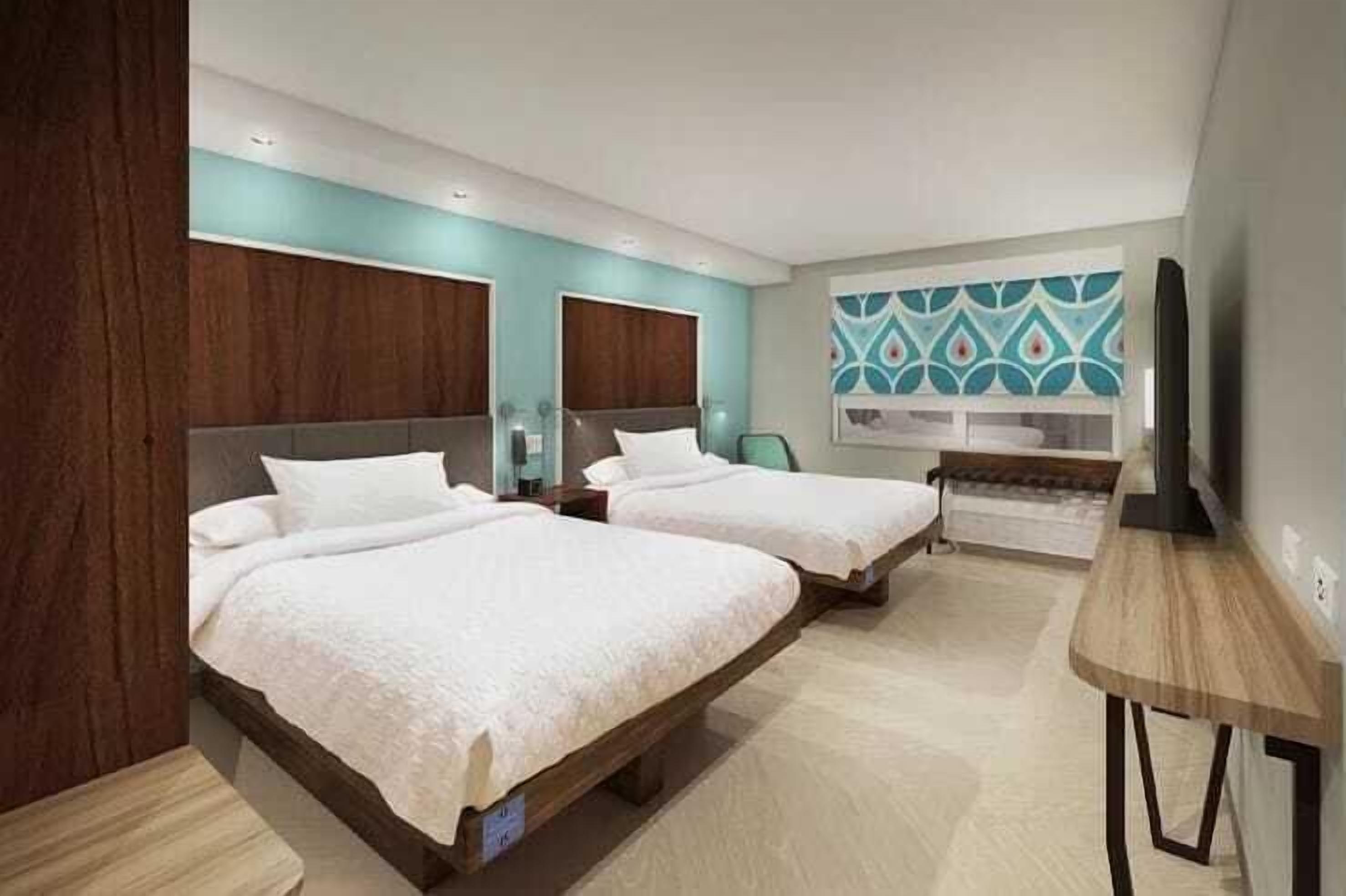 In-room safe, blackout curtains, free WiFi, bed sheets