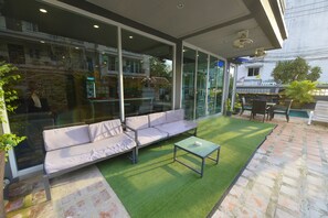 บริเวณประตูทางเข้า