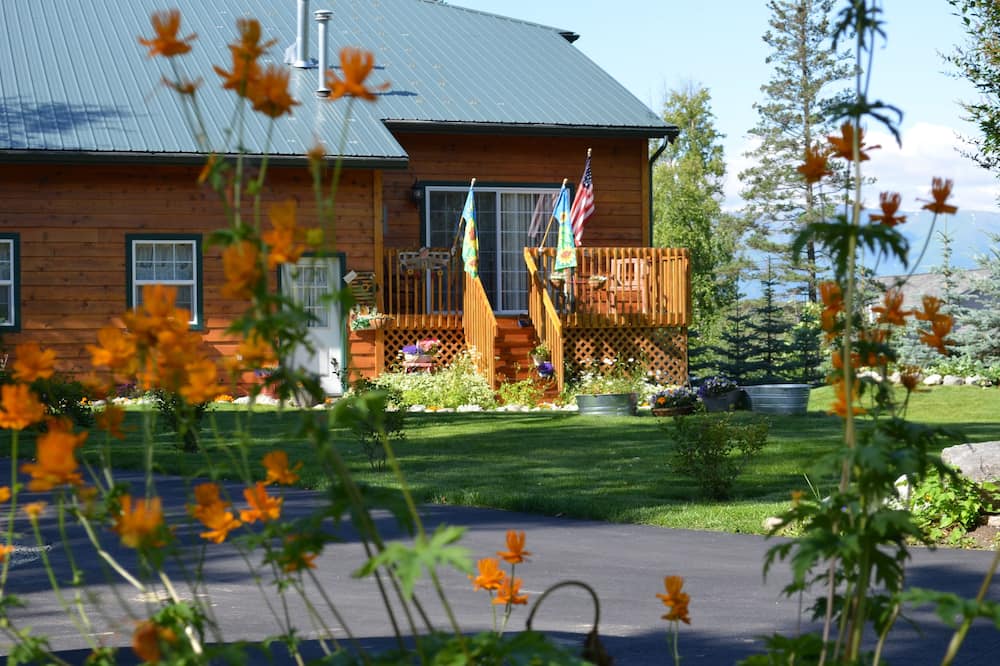 Alaska's Lake Lucille B&B