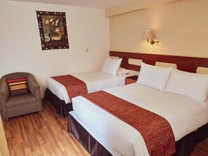 Minibar, in-room safe, desk, soundproofing - Awkis Dream (Cusco)