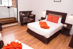 Standard Triple Room, Multiple Beds | Minibar, desk, laptop workspace, free WiFi - Hotel Arcangel (Cusco)
