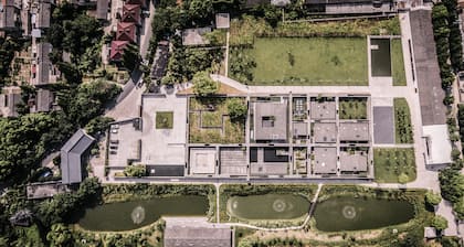 Tsingpu Yangzhou Retreat