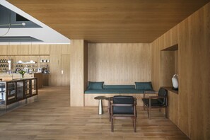 Breakfast, lunch and dinner served - Tsingpu Yangzhou Retreat (Yangzhou)