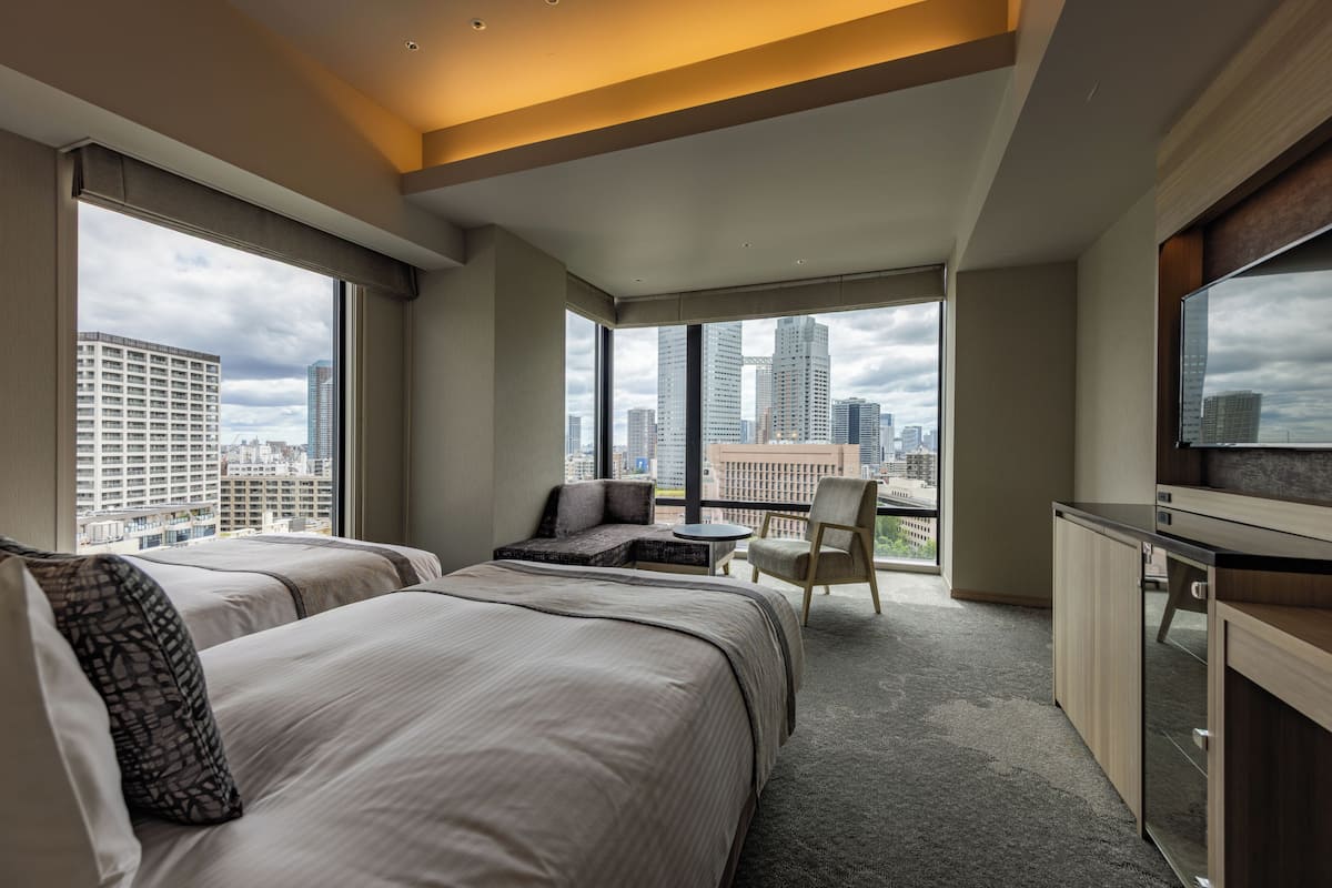 Superior Floor Deluxe Twin Room, Non Smoking | In-room safe, blackout curtains, soundproofing, bed sheets