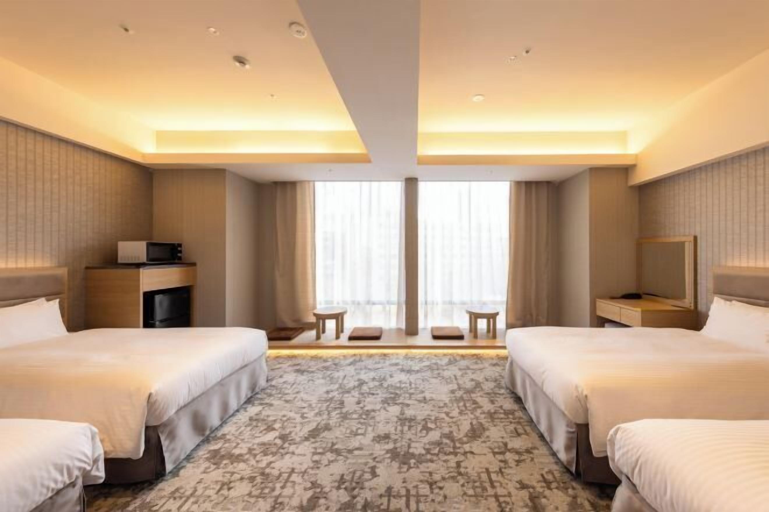 客房內保險箱、遮光布/窗簾、隔音、床單