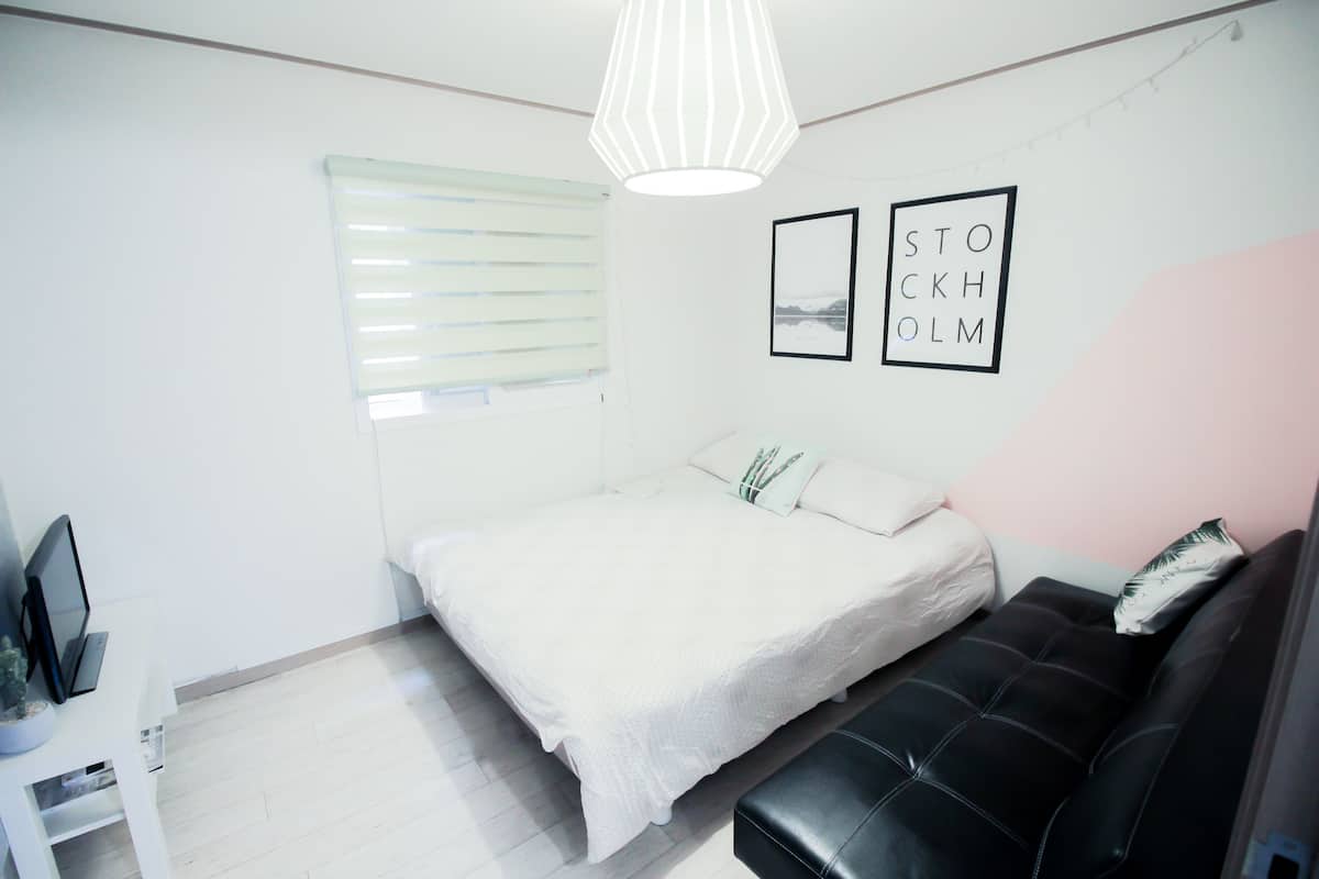2 bedrooms, free WiFi