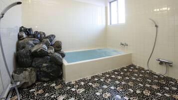 Triple Room, Shared Bathroom | Bathroom | Towels