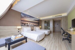 In-room safe, laptop workspace, free WiFi - Atour Hotel Xinzhuang Shanghai (Shanghai)