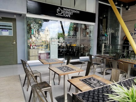 Coffee shop