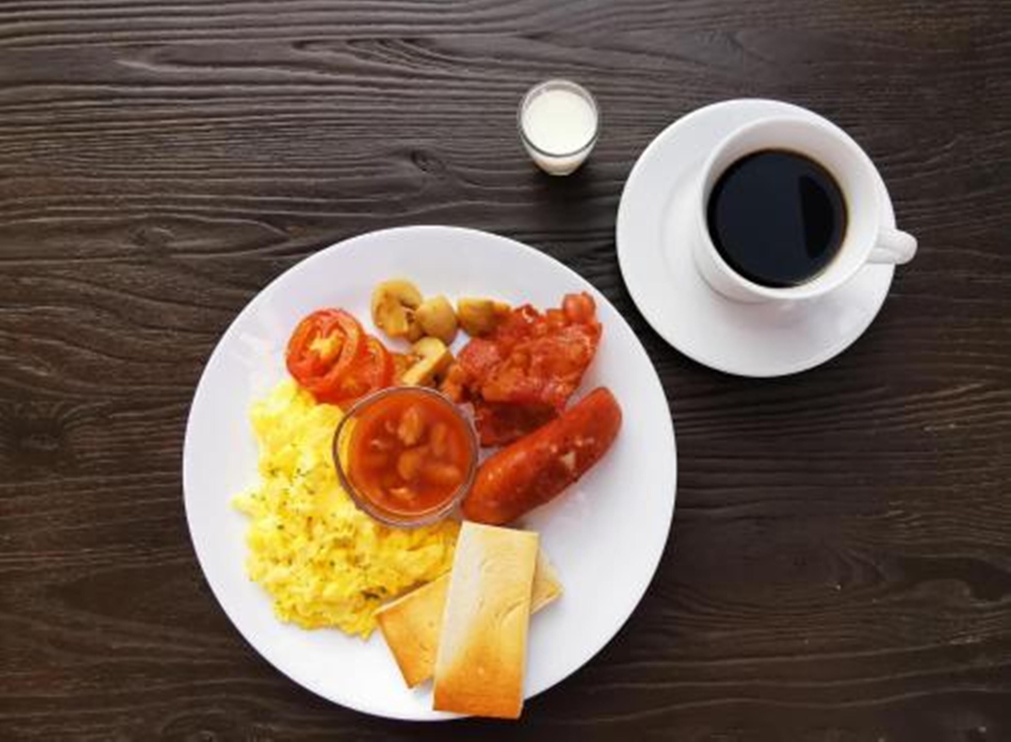 daily cooked-to-order breakfast (php 210 per person)