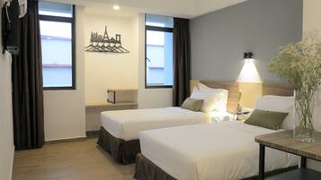 Minibar, desk, iron/ironing board, free WiFi