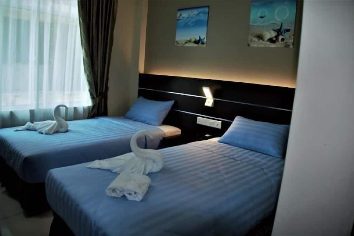 In-room safe, desk, blackout drapes, iron/ironing board (on request)