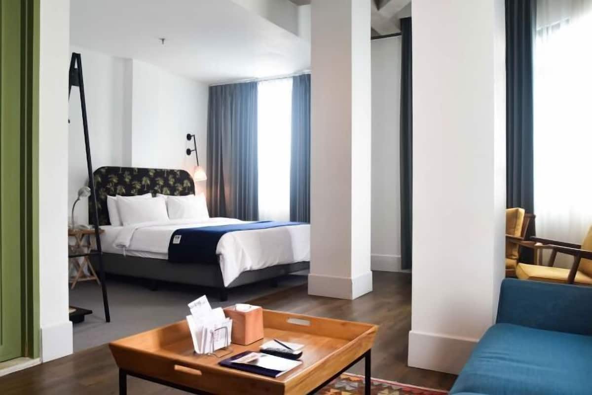 In-room safe, desk, laptop workspace, soundproofing