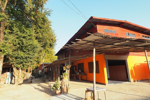 Exterior - Ram Yai Homestay - Hostel (Sukhothai)