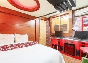 Desk, free WiFi - Couple Motel (Seoul)