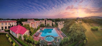 Fachada de la propiedad