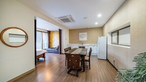 #401 | Opções para refeição no quarto