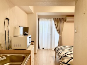 Desk, free WiFi - Mango Resort Okinawa Chatan (Chatan)